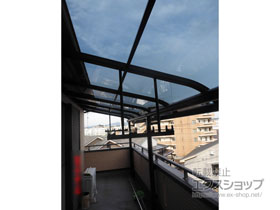 のテラス屋根 プレシオステラス R型 テラスタイプ 連棟 積雪〜20cm対応 施工例