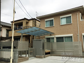 のフェンス・柵 シンプレオフェンスSY1型 横スリット 2段支柱 自立建て用（パネル2段/一部パネル1段） 施工例