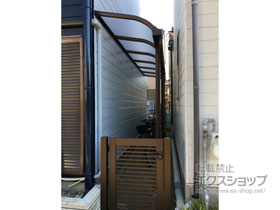 のテラス屋根 プレシオステラス R型 テラスタイプ 連棟　積雪〜20cm対応 施工例