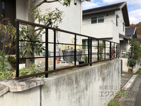 のフェンス・柵 ルシアスフェンスH05型 横格子 複合カラー 自由柱施工 施工例