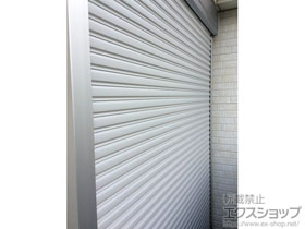 窓シャッター リフォームシャッター イタリヤ 手動式 *ボックス下げ納まり 施工例