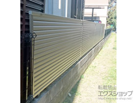 のフェンス・柵 ミエーネフェンス 目隠しルーバータイプ 自由柱施工 施工例