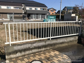 のフェンス・柵 ミエッタフェンス 防犯たて格子タイプ 自由柱施工 施工例