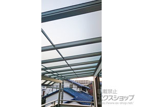 のバルコニー・ベランダ屋根 レボリューZ R型 積雪50cm対応 屋根タイプ 連棟 施工例