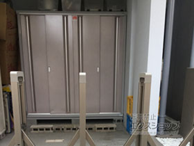 の物置・屋外倉庫 シンプリー 一般型 1940×755×1903 MJX-197E-AR 施工例