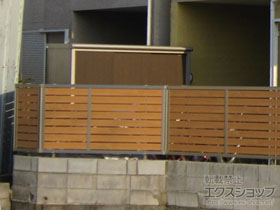 の物置・屋外倉庫 エスモ 一般型 1950×750×1959 ESE-1907A-DW 施工例