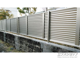 のフェンス・柵 ミエーネフェンス 目隠しルーバータイプ　自由柱施工 施工例