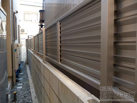 のフェンス・柵 ミエーネフェンス 目隠しルーバータイプ 施工例