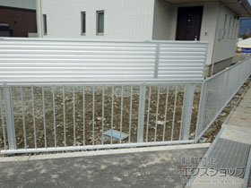 のフェンス・柵 ミエッタフェンス 防犯たて格子タイプ　自由柱施工 施工例
