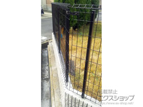 のフェンス・柵 イーネットフェンス1F型 自由柱タイプ 施工例