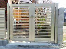 の門扉 プレシオス門扉 横格子 両開き 施工例