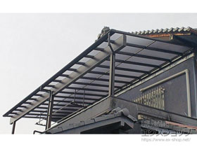 のバルコニー・ベランダ屋根 ヴェクターテラス F型 1500 屋根タイプ 連棟 積雪〜50cm対応 施工例