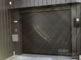 のガレージシャッター ガレージシャッタークワトロ 手動式 内部付タイプ 施工例