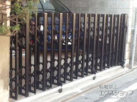 のカーゲート アルシャインII HW型Aタイプ センターレール 片開き 400S 施工例