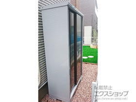 の物置・屋外倉庫 シンプリー 一般型 1100×515×1903 MJX-115E-P-TB 施工例