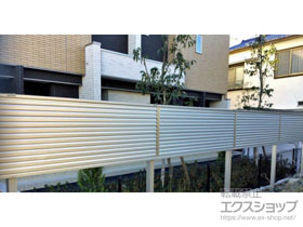 のフェンス・柵 ミエーネ目隠しルーバーフェンス 上段のみ設置 自立建て用 施工例