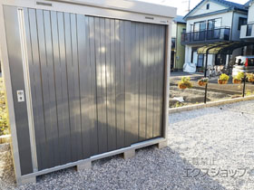 の物置・屋外倉庫 ネクスタ 一般型 2210×1370×2020（NXN-30S） NXN-30S-PG 施工例