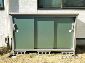 の物置・屋外倉庫 エスモ 一般型 1797×520×1101（ESE-1805Y） ESE-1805Y-EG 施工例