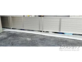 Value Selectのフェンス・柵・塀 ミエーネフェンス 目隠しルーバータイプ 自由柱施工 施工例