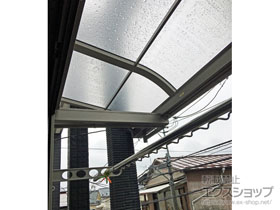 のバルコニー・ベランダ屋根 スピーネ R型 ルーフタイプ 単体 積雪〜20cm対応 施工例