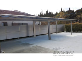 のフェンス・柵 ミエーネフェンス 目隠しルーバータイプ 2段支柱 自立建て用 施工例