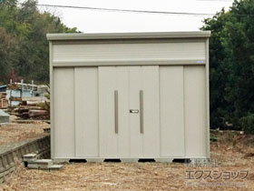の物置・屋外倉庫 Mr.トールマンダンディ 多雪型 結露減少型 3232×2990×2570（JN-SZ3229） JN-SZ3229-W 施工例