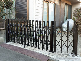 のカーゲート アルシャインII M型 Aタイプ ノンレール 片開き 角地タイプ（90+310） 施工例