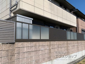 のフェンス・柵 ライシスフェンス 13型 横ルーバー フリーポールタイプ 施工例