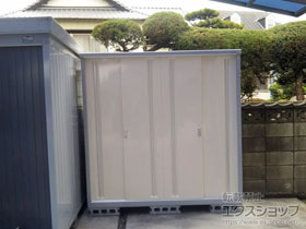 の物置・屋外倉庫 シンプリー 一般型 1940×515×1903 MJX-195E-P-FW 施工例