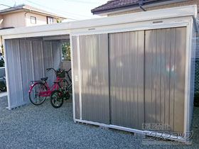 の物置・屋外倉庫 ネクスタウィズ 一般型 4420×2210×2075 右ドアタイプ NXN-48SK・48S-PG 施工例