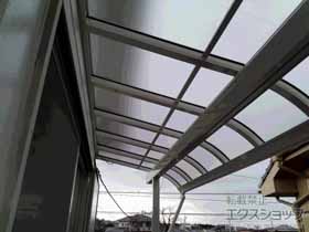 のバルコニー・ベランダ屋根 ヴェクターテラス R型 屋根タイプ 単体 積雪〜50cm対応＜張り出しあり＞ 施工例