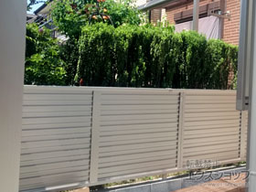 のフェンス・柵 シンプレオフェンス5型 横目隠し 自由柱施工 施工例