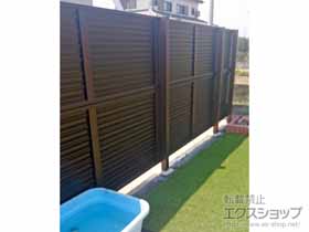 の門扉 ミエーネフェンス 目隠しルーバータイプ 2段支柱 自立建て用（パネル2段） 施工例