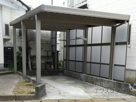 のカーポート テリオスポートIII 4500 角柱6本柱 積雪〜150cm対応＋テリオスポートIII サイドパネル（ポリカーボネート） 施工例