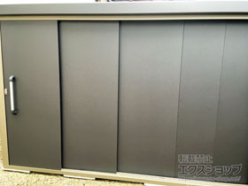 の物置・屋外倉庫 エスケーエイト SK8-180 一般型 3000×2000×1940 SK8-180-GK 施工例