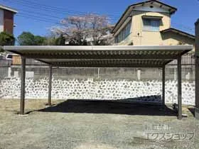 LIXIL(リクシル)のカーポート テリオスポートIII 1500 3台用 角柱4本仕様 積雪～50cm対応 施工例