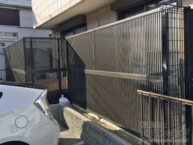 のフェンス・柵 ライシスフェンス 2型 細たて桟 アルミ多段柱使用（パネル2段） 施工例