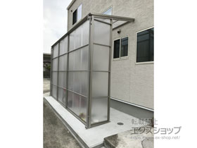 のストックヤード ストックヤードII 片側ドア付きタイプ 積雪〜20ｃｍ対応 施工例