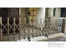 のカーゲート トリップゲート RB型 ノンレール 片開き 49S 施工例