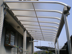 のテラス屋根 ヴェクターテラス R型 1500 テラスタイプ 連棟 積雪〜50cm対応 施工例