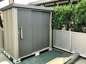 の物置・屋外倉庫 エスケーエイト SK8S-70 多雪型 1800×1200×1940 SK8S-70-GK 施工例