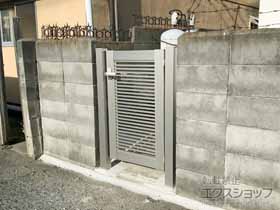 の門扉 シンプレオ門扉1型 横格子 片開き 門柱使用 施工例