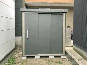 の物置・屋外倉庫 エスケーエイト SK8-70 一般型 1800×1200×1940 SK8-70-GK 施工例