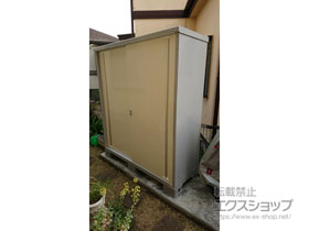 の物置・屋外倉庫 シンプリー 一般型 1740×615×1903 MJX-176E-FW 施工例