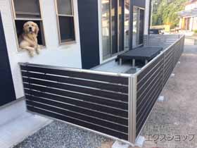 のフェンス・柵 ルシアスフェンスF04型 横板 複合カラー 自由柱施工 施工例