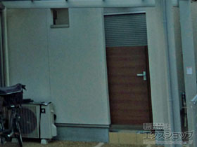 の門扉 ジオーナ門扉 YA型 片開き マテリアルカラー　柱使用 施工例