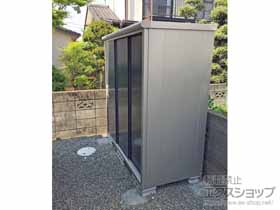 の物置・屋外倉庫 エスモ 一般型 1950×900×1959 ESE-1909A-SM 施工例