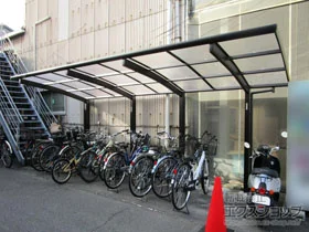 YKKAPのサイクルポート・自転車置き場 レイナポートグランミニ 縦連棟 積雪～20cm対応 施工例