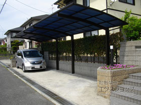 のカーポート レイナポートグラン 縦連棟　積雪〜20cm対応 施工例