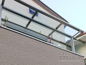 のバルコニー・ベランダ屋根 スピーネ F型 屋根タイプ 連棟 積雪〜20cm対応 施工例